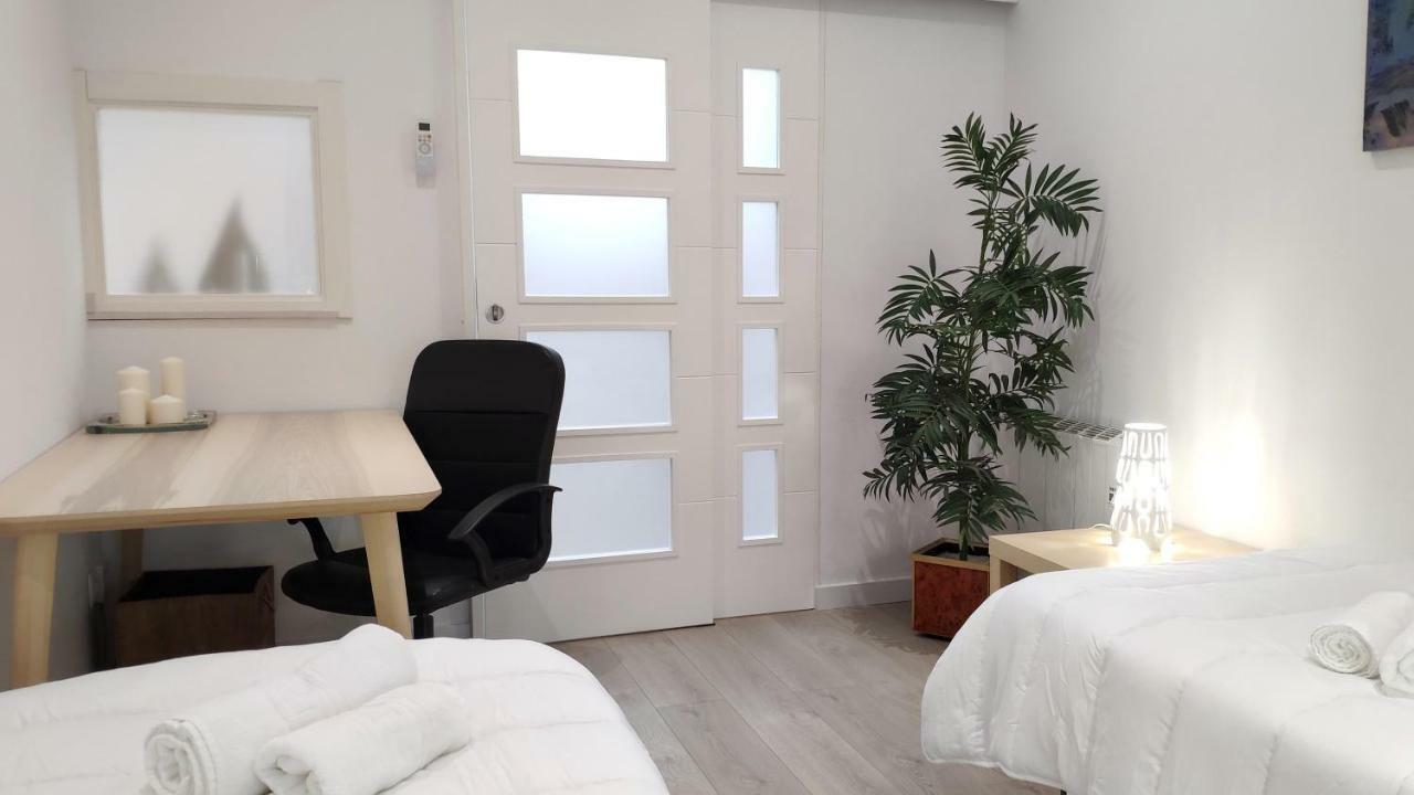 Modern With Ideal Location Next To Atocha Station Madrid Kültér fotó